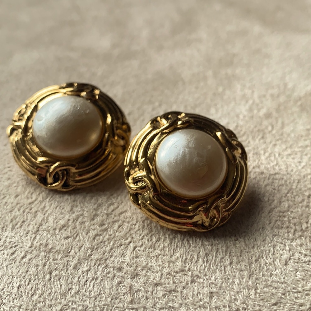 Chanel Vintage earrings